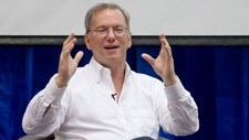 YouTube Brandcast Eric Schmidt (Foto: Gemunu Amarasinghe/Ap) YouTube Brandcast Eric Schmidt (Foto: Gemunu Amarasinghe/Ap)