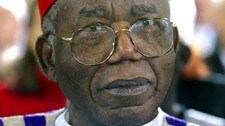 Chinua Achebe er død, 82 år gammel. (Foto: © Ralph Orlowski / Reuters/Reuters) Chinua Achebe er død, 82 år gammel. (Foto: © Ralph Orlowski / Reuters/Reuters)