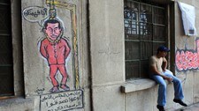 Hosni Mubarak i galgen (Foto: KHALED DESOUKI/Afp) Hosni Mubarak i galgen (Foto: KHALED DESOUKI/Afp)