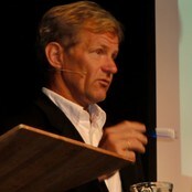 Jan Egeland holdt foredrag om fredsprosesser på Stiklestad i dag. Jan Egeland holdt foredrag om fredsprosesser på Stiklestad i dag.