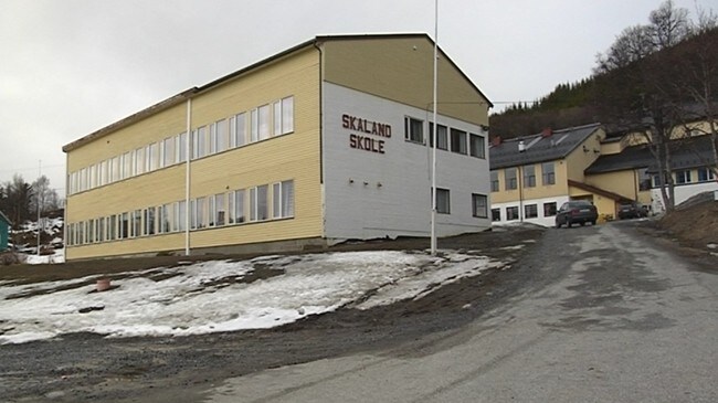 Skaland skole (Foto: Arild Moe/NRK) Skaland skole (Foto: Arild Moe/NRK)