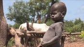 Mundari-stammen i Sør-Sudan - Nomadene i Mundari-stammen måtte flytte fra sine tradisjonelle beitemarker på grunn av miner fra borgerkrigen i Sudan.