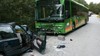 Buss og bil i frontkollisjon i Daleveien, Sandnes (Foto: Ronny Hjertås)