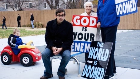 Louis Theroux i dokumentaren om Westboro Baptist Church (Foto: BBC Worldwide) Louis Theroux i dokumentaren om Westboro Baptist Church (Foto: BBC Worldwide)