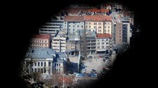 Snikskytterposisjon (Foto: ELVIS BARUKCIC/Afp) Snikskytterposisjon (Foto: ELVIS BARUKCIC/Afp)