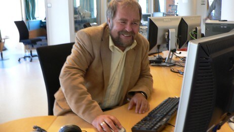 Arve Knutsen svarer på nettmøte (Foto: Susanne Lysvold) Arve Knutsen svarer på nettmøte (Foto: Susanne Lysvold)