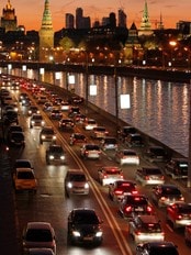 Ettermiddagstrafikk i Moskva (Foto: STR/Reuters) Ettermiddagstrafikk i Moskva (Foto: STR/Reuters)