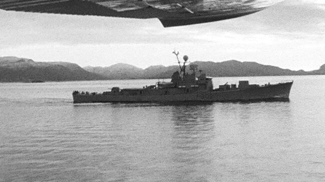 Ubåtjakt i Sognefjorden. (Foto: NRK) Ubåtjakt i Sognefjorden. (Foto: NRK)