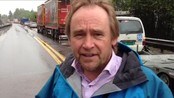 Trafikkaos ved Espa - NRKs reporter rapporterer fra Espa hvor E6 er stengt på grunn av flom.