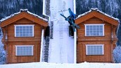 Andreas Håtveit (26) har egen skipark utenfor døra - Twintip-kjøreren kan trene hjemme i hagen. Det har gjort ham til én av verdens beste.