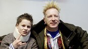 Aasmund Høeg og Johnny Rotten (Foto: Lars Myhren Holand)