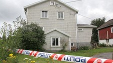 Drept kvinnes hus i Tvedestrand (Foto: Håkon Eliassen/NRK) Drept kvinnes hus i Tvedestrand (Foto: Håkon Eliassen/NRK)