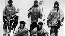 Robert Falcon Scott og hans menn på Sydpolen (AP) Robert Falcon Scott og hans menn på Sydpolen (AP)