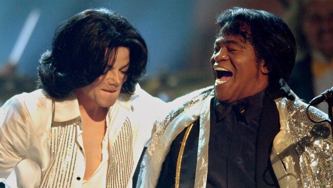 Michael Jackson og James Brown (Foto: Kevork Djansezian/AP) Michael Jackson og James Brown (Foto: Kevork Djansezian/AP)