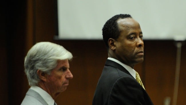 Conrad Murray i retten (Foto: KEVORK DJANSEZIAN/Afp) Conrad Murray i retten (Foto: KEVORK DJANSEZIAN/Afp)