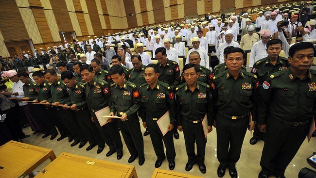 Parliamentsmøte i nasjonalforsamlingen i Myanmar (Foto: Soe Than WIN/Afp) Parliamentsmøte i nasjonalforsamlingen i Myanmar (Foto: Soe Than WIN/Afp)