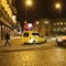 Væpnet politi omringet Stortinget i Oslo natt til onsdag etter at en mann kom med trusler. 