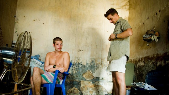 Tjostolv Moland (t.h.) og Joshua French i fengslet i Kisangani (Foto: Junge, Heiko/Scanpix) Tjostolv Moland (t.h.) og Joshua French i fengslet i Kisangani (Foto: Junge, Heiko/Scanpix)