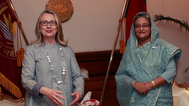 Hillary Clinton og Sheikh Hasina (Foto: SHANNON STAPLETON/Ap) Hillary Clinton og Sheikh Hasina (Foto: SHANNON STAPLETON/Ap)