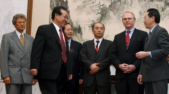 De seks forhandlingslederne møttes i Beijing i kveld. (Foto: POOL/REUTERS) De seks forhandlingslederne møttes i Beijing i kveld. (Foto: POOL/REUTERS)