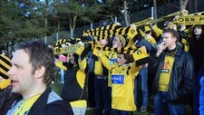 Supportere fra Moss i Sandnes (Foto: Espen Evensen/NRK) Supportere fra Moss i Sandnes (Foto: Espen Evensen/NRK)