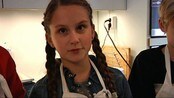 MINDRE FISK - Fisk er kjempesunt, likevel spiser vi mindre fisk enn før.Helsedirektoratet, de som gir råd om hva vi bør spise, mener at vi bør flinkere til å spise mer fisk.

