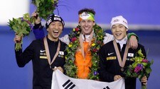 SSKATE-ISU WORLD-MEDALISTS (Foto: DAVE BUSTON/Afp) SSKATE-ISU WORLD-MEDALISTS (Foto: DAVE BUSTON/Afp)