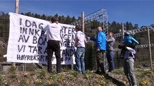 Bomprotest Lillesand (Foto: Frans Kjetså/NRK) Bomprotest Lillesand (Foto: Frans Kjetså/NRK)