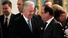 Mario Monti og Francois Hollande (Foto: POOL/Reuters) Mario Monti og Francois Hollande (Foto: POOL/Reuters)