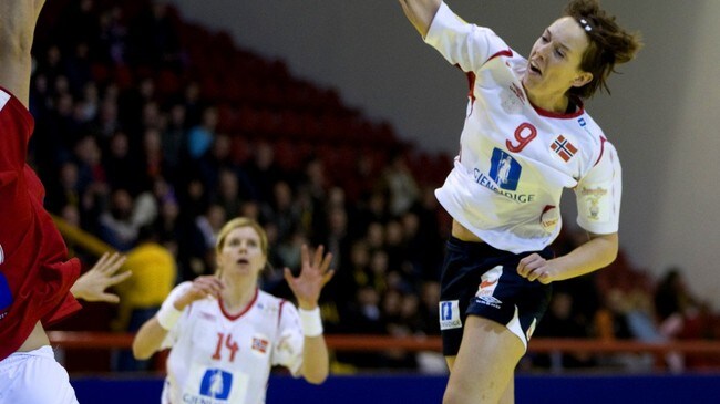 Kristine Lunde i aksjon mot Danmark. (Foto: Gorm Kallestad/Scanpix)