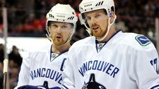 Henrik/Daniel Sedin (Foto: DAN RIEDLHUBER/Reuters) Henrik/Daniel Sedin (Foto: DAN RIEDLHUBER/Reuters)