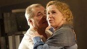 Liv Ullmann og Bjørn Sundquist i 'Lang dags ferd mot natt'  (Foto: Nyhetsspiller)