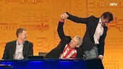 Nytt på nytt - knutemor - Jon vil leke med Knut.