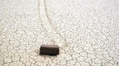 Vandrande steinar i Death Valley