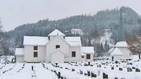 Tretten kirke (Foto: Arne Sørenes/NRK)