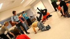 Opplæring i breakdance (NRK) Opplæring i breakdance (NRK)