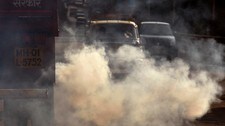 Biltrafikk i Mumbai, India (Foto: Arko Datta (INDIA TRANSPORT ENVIRONMENT)/Scanpix/Reuters) Biltrafikk i Mumbai, India (Foto: Arko Datta (INDIA TRANSPORT ENVIRONMENT)/Scanpix/Reuters)