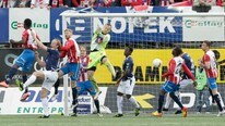 Strømsgodset tar ledelsen mot Tromsø (Foto: Bendiksby, Terje/NTB scanpix) Strømsgodset tar ledelsen mot Tromsø (Foto: Bendiksby, Terje/NTB scanpix)