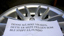 Den siste støypte felgen ved Fundo i Høyanger (Foto: Cosmin Cosma/NRK)