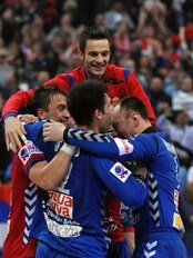 Serbia sikret finalebillett (Foto: ANDREJ ISAKOVIC/Afp) Serbia sikret finalebillett (Foto: ANDREJ ISAKOVIC/Afp)