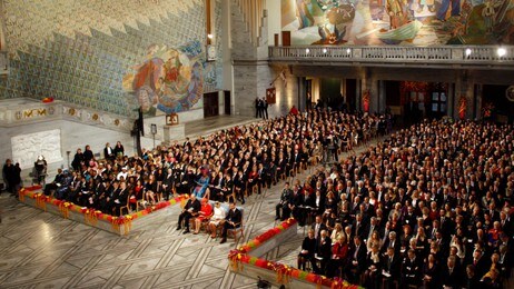 Nobel fredspris 2011 - Oslo rådhus (Foto: LEONHARD FOEGER/Reuters) Nobel fredspris 2011 - Oslo rådhus (Foto: LEONHARD FOEGER/Reuters)
