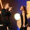 Martin finner tonen med en av danserne