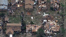 Oklahoma Tornado (Foto: Tony Gutierrez/Ap) Oklahoma Tornado (Foto: Tony Gutierrez/Ap)