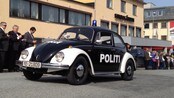 Pelle Politibil fremst i toget - Pelle Politibil har i Bodø fått plassen helt fremst i barnehagetoget.