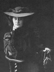 Forfatteren Ragnhild Jølsen, 1905 (Foto: Trine Kongsrud Lier)
