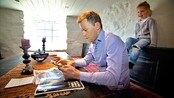 Hushovd gir ikke opp - Thor Hushovd er fortsatt sulten på suksess. Han sier motgang og sykdom den siste tiden har gjort ham ekstra motivert til å satse videre. Hjemme i Grimstad forbereder han seg på årets store mål, Tour de France.