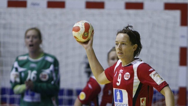 Kristine Lunde slet lenge med skade, men ble klar for aksjon mot Spania. (Foto: Kallestad, Gorm/SCANPIX) Kristine Lunde slet lenge med skade, men ble klar for aksjon mot Spania. (Foto: Kallestad, Gorm/SCANPIX)