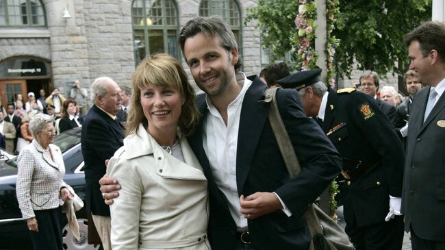 Prinsesse Märtha Louise og Ari Behn i Trondheim (Foto: Stian Lysberg Solum/Scanpix) Prinsesse Märtha Louise og Ari Behn i Trondheim (Foto: Stian Lysberg Solum/Scanpix)