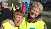 'Tjukkas-gjengens' nye avdeling - Trimfenomenet Tjukkas-gjengen samler nå 25.000 trimmere. Nå har de sagt ja til å hjelpe psykisk utviklingshememde i Rygge med å komme seg ut på tur. I kveld er det første trimtur.