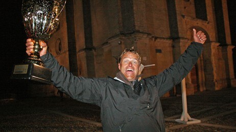 Dag Otto Lauritzen jubler etter seieren i Mesternes Mester (Foto: Hege Bakken Riise/NRK) Dag Otto Lauritzen jubler etter seieren i Mesternes Mester (Foto: Hege Bakken Riise/NRK)